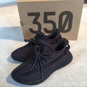 350 Men All Black Glow in the Dark Lace